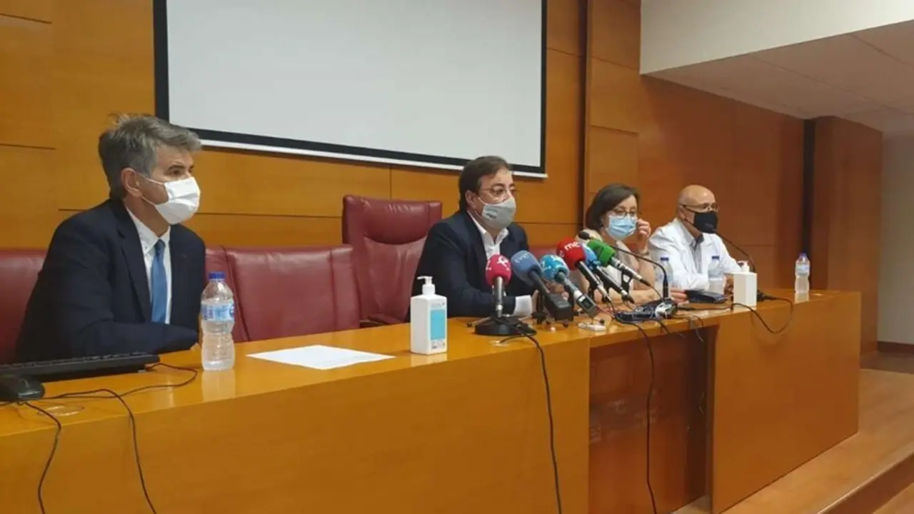 Vara, en la rueda de prensa de este mi&eacute;rcoles en Badajoz.