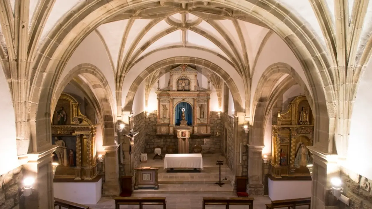 Archivo - Interior del santario de la Virgen de Valencia, en Vio&ntilde;o de Pi&eacute;lagos