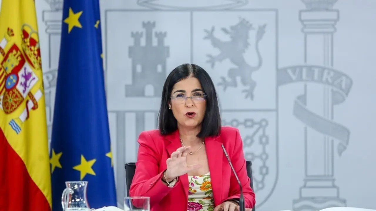 La ministra de Sanidad, Carolina Darias, durante la rueda de prensa posterior al Consejo Interterritorial del Sistema Nacional de Salud, a 4 de agosto de 2021, en La Moncloa, Madrid, (Espa&ntilde;a). 