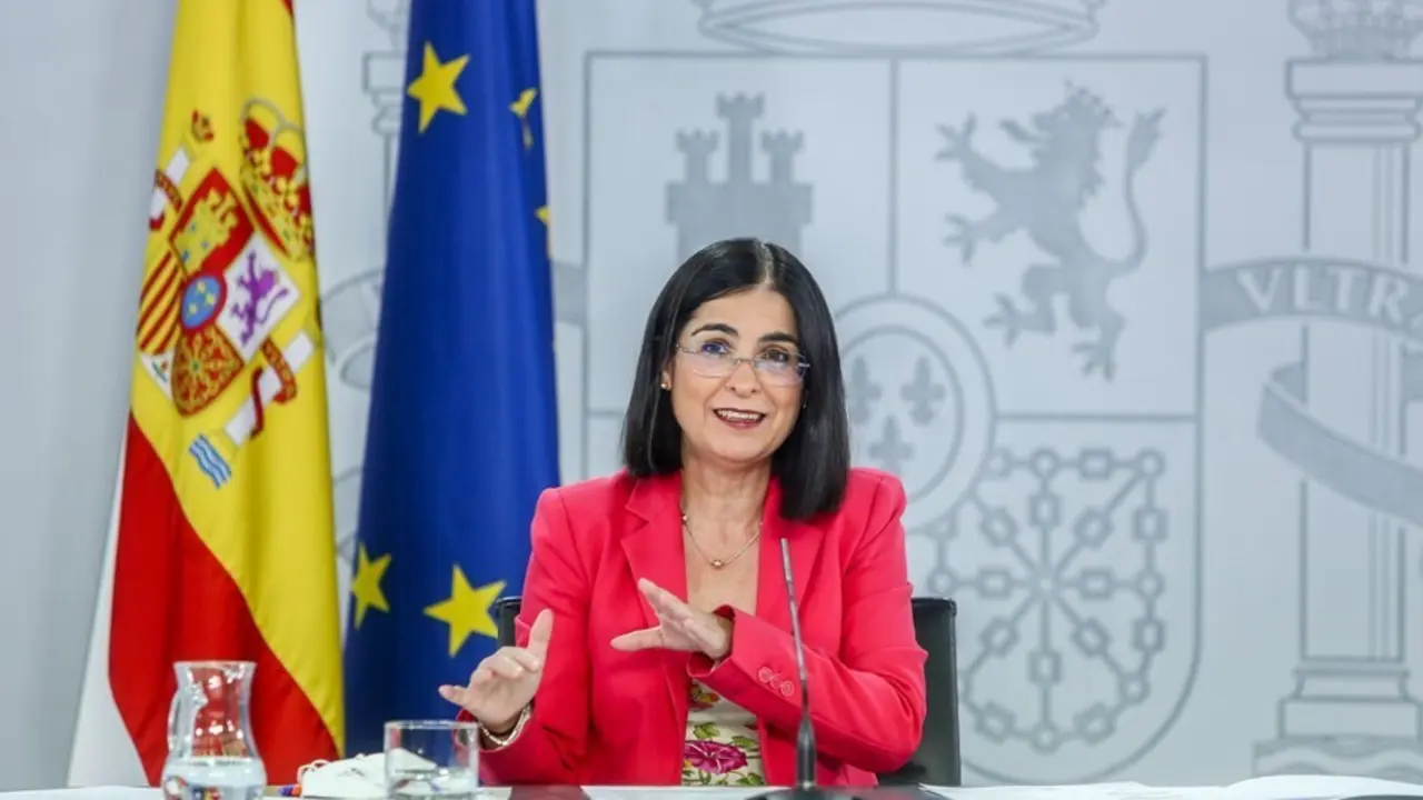 La ministra de Sanidad, Carolina Darias, durante la rueda de prensa posterior al Consejo Interterritorial del Sistema Nacional de Salud, a 4 de agosto de 2021, en La Moncloa, Madrid, (Espa&ntilde;a). 