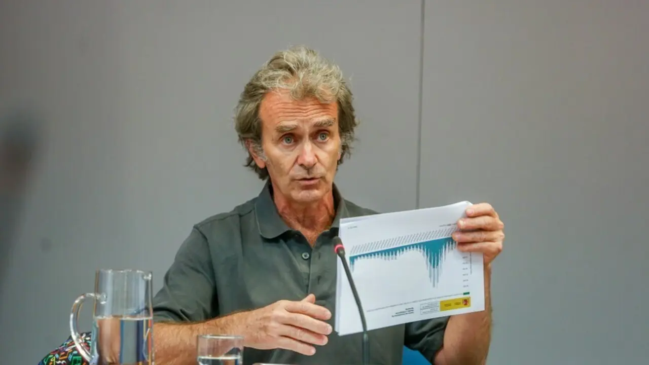 Foto de Archivo. El director del Centro de Coordinaci&oacute;n de Alertas y Emergencias Sanitarias, Fernando Sim&oacute;n