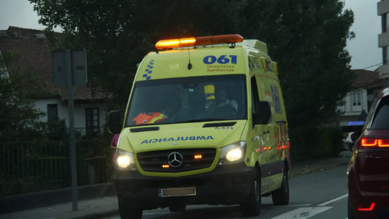 Ambulancia del 061 Galicia.