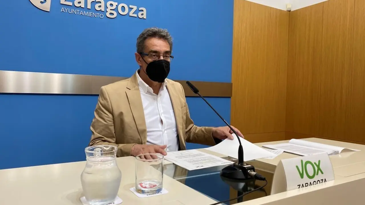 Archivo - El presidente provincial y portavoz de VOX en el Ayntamiento de Zaragoza, Julio Calvo