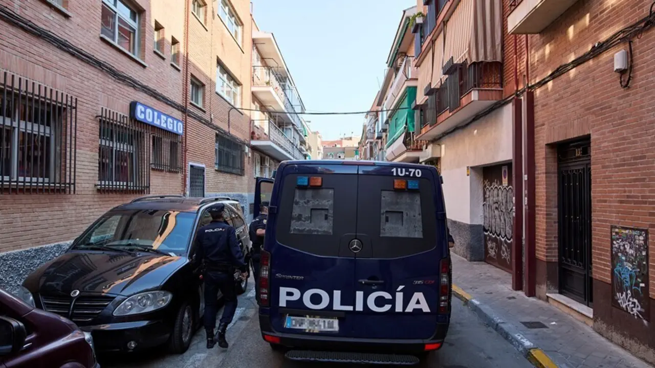 Un furg&oacute;n de Polic&iacute;a Nacional.