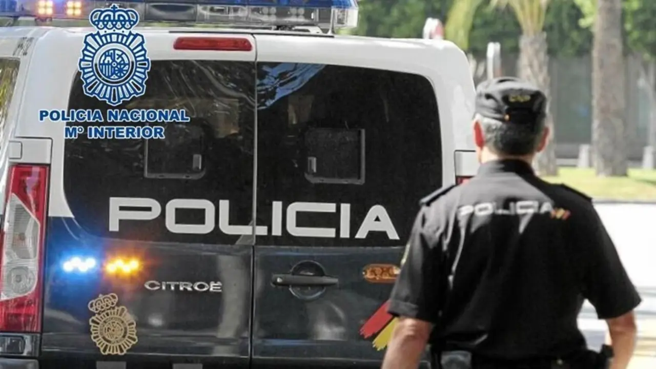 Archivo - Polic&iacute;a Nacional en una imagen de archivo