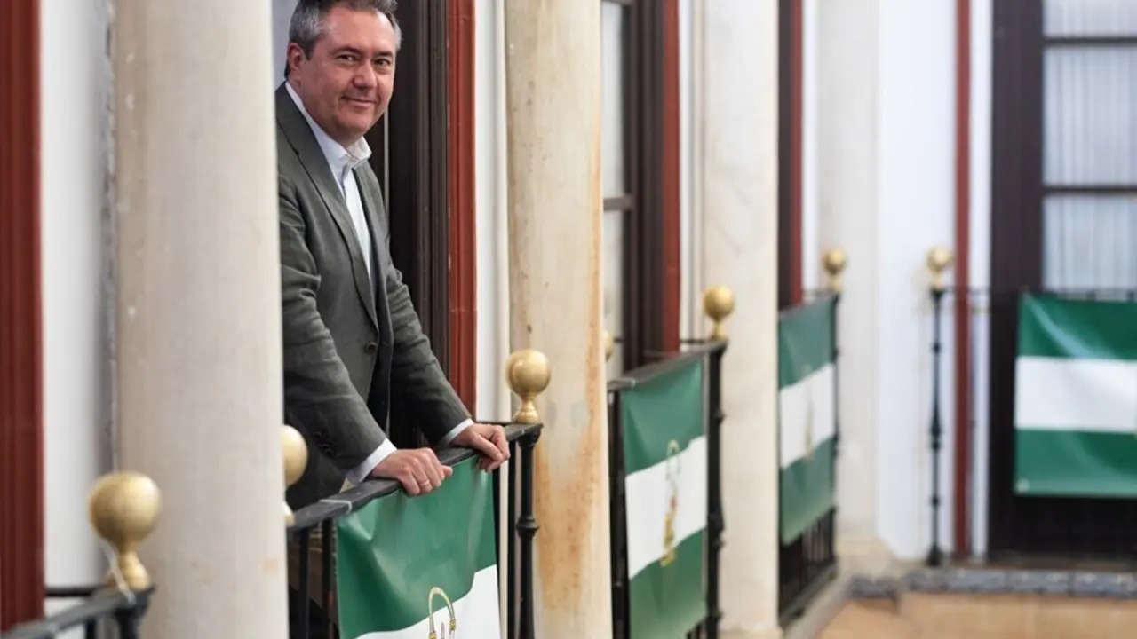 El alcalde de Sevilla y secretario general del PSOE de Andaluc&iacute;a, Juan Espadas, durante la entrevista concedida a Europa Press. A 31 de Julio de 2021, en Sevilla (Andaluc&iacute;a, Espa&ntilde;a).
