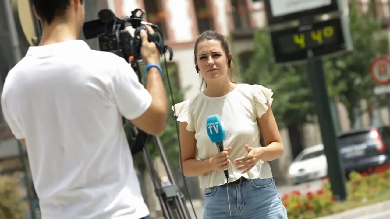 Murcia activa un dispositivo especial por el aviso de altas temperaturas. En la imagen, un term&oacute;metro marca 46 grados cent&iacute;grados