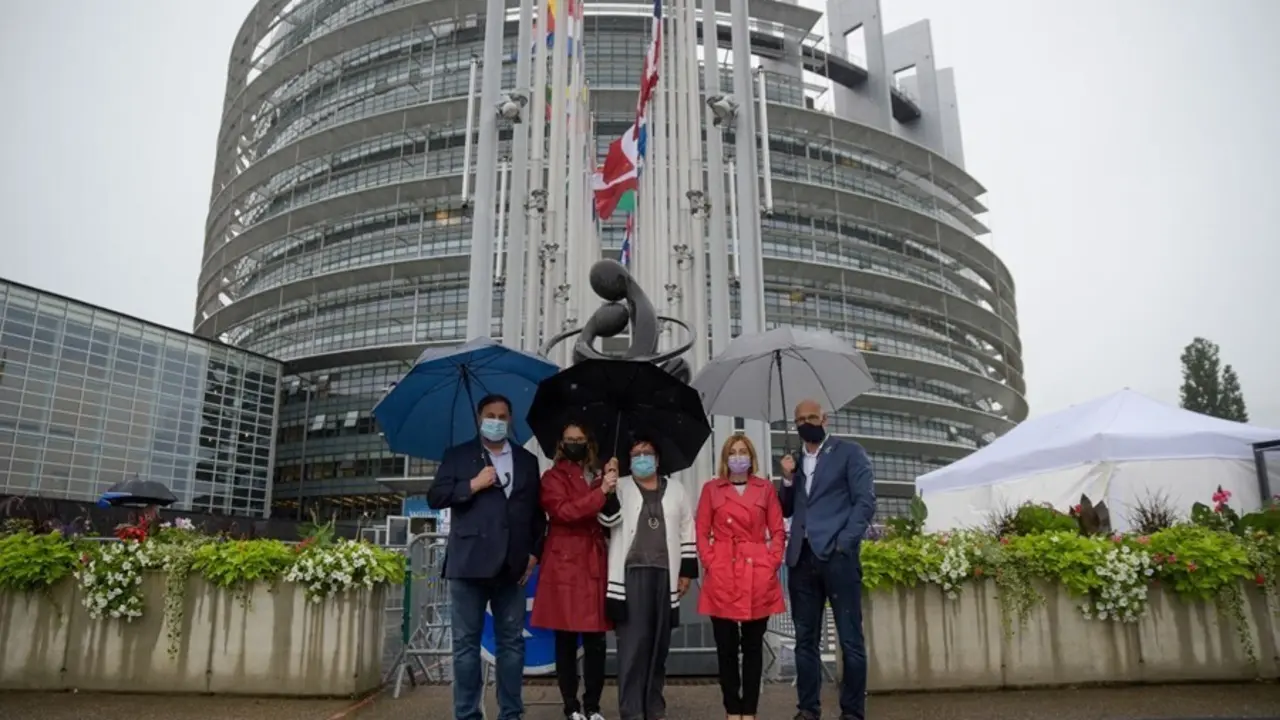 Archivo - Junqueras, Forcadell y exconsellers indultados de ERC llegan al Parlamento Europeo de Estrasburgo