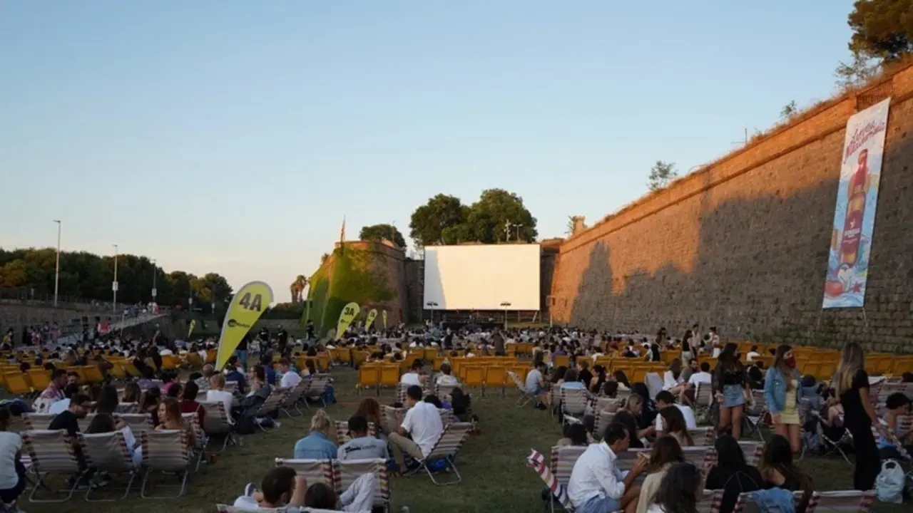 La Sala Montju&iuml;c 2021 de cine al aire libre de Barcelona.