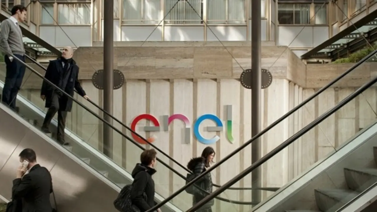 Archivo - Econom&iacute;a/Empresas.- Enel gana 1.176 millones hasta marzo, un 5,7% menos