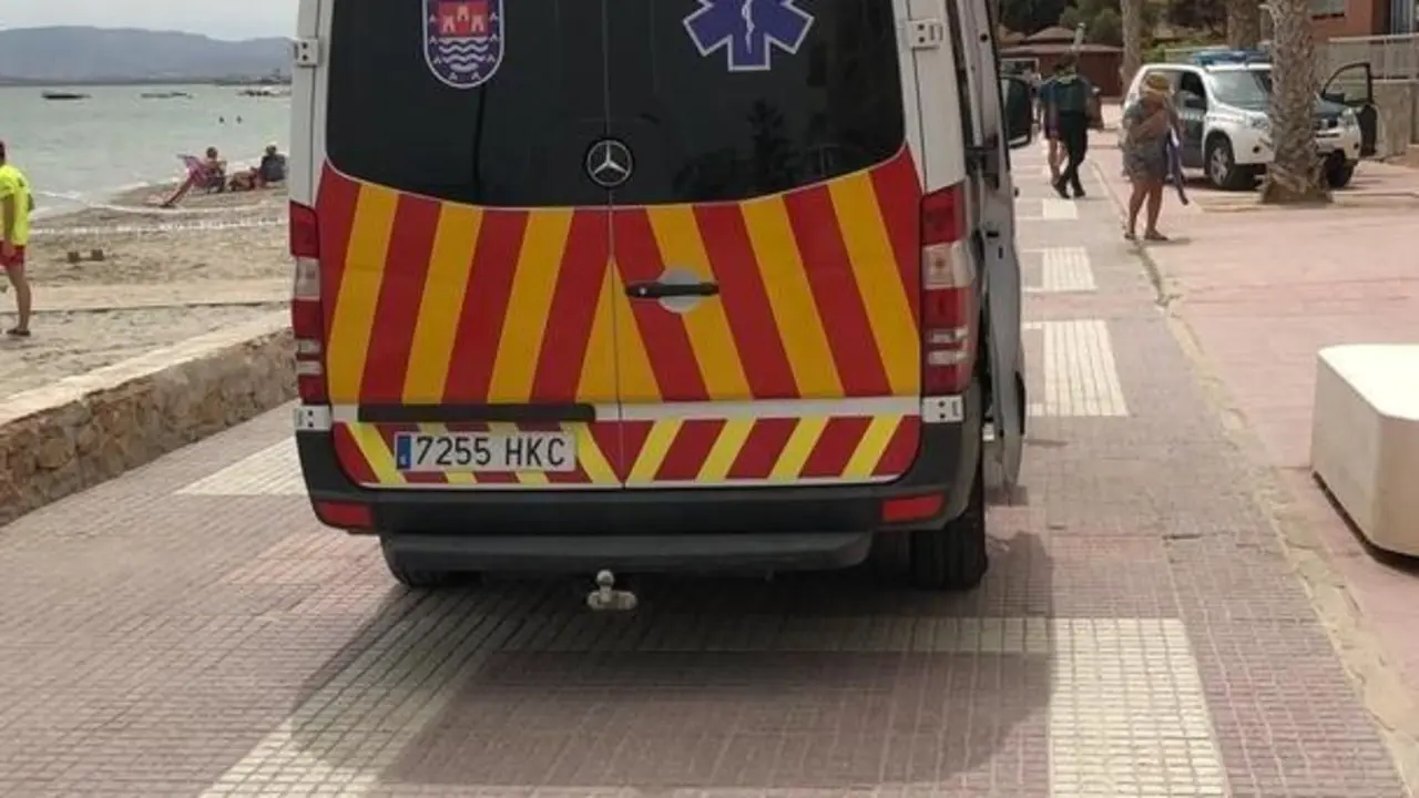 Ambulancia en Los Alc&aacute;zares