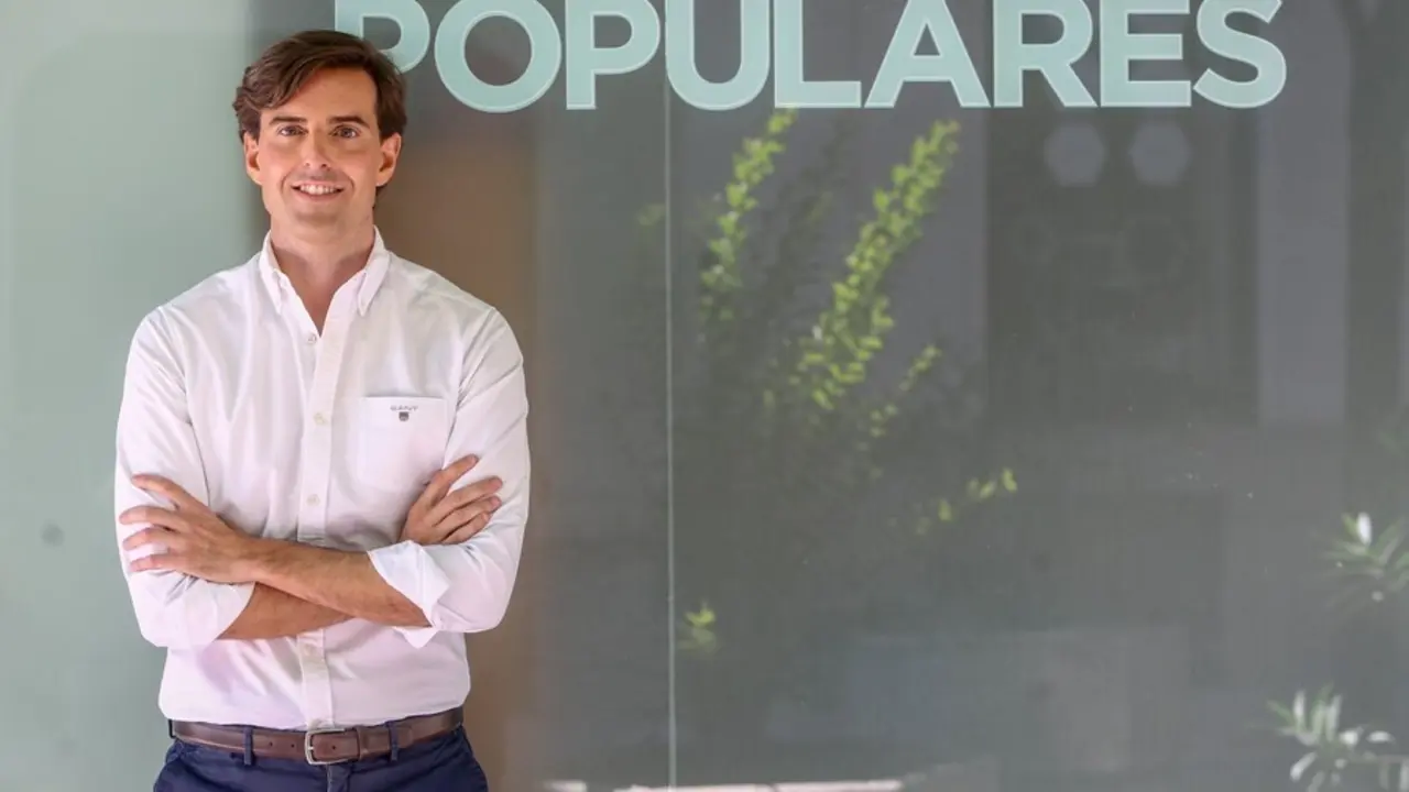 El vicesecretario de Comunicaci&oacute;n del PP, Pablo Montesinos, tras una entrevista para Europa Press en la sede del Partido Popular en G&eacute;nova, a 5 de agosto de 2021, en Madrid, (Espa&ntilde;a).