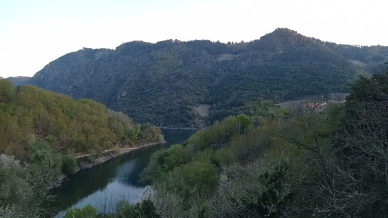 Archivo - Foto de los ca&ntilde;ones de la Ribeira Sacra ,del 16 de junio del 2021 
