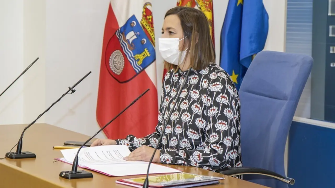 Archivo - La consejera de Econom&iacute;a y Hacienda, Mar&iacute;a S&aacute;nchez