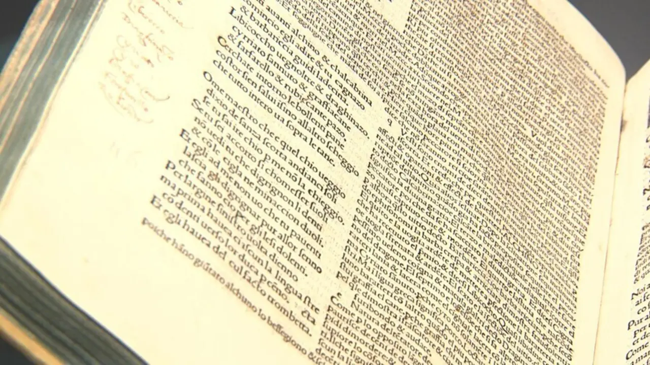 Archivo - La Biblioteca Nacional de Espa&ntilde;a muestra "el Infierno, el Purgatorio y el Para&iacute;so de la Comedia" de Dante, en la exposici&oacute;n 'Dante Alighieri en la BNE: 700 a&ntilde;os entre infierno y para&iacute;so',