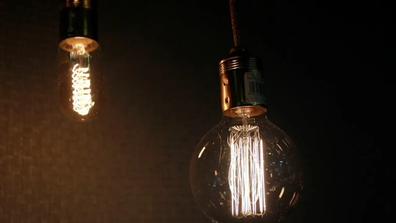 Archivo - Bombilla, bombillas, luz, electricidad, energ&iacute;a