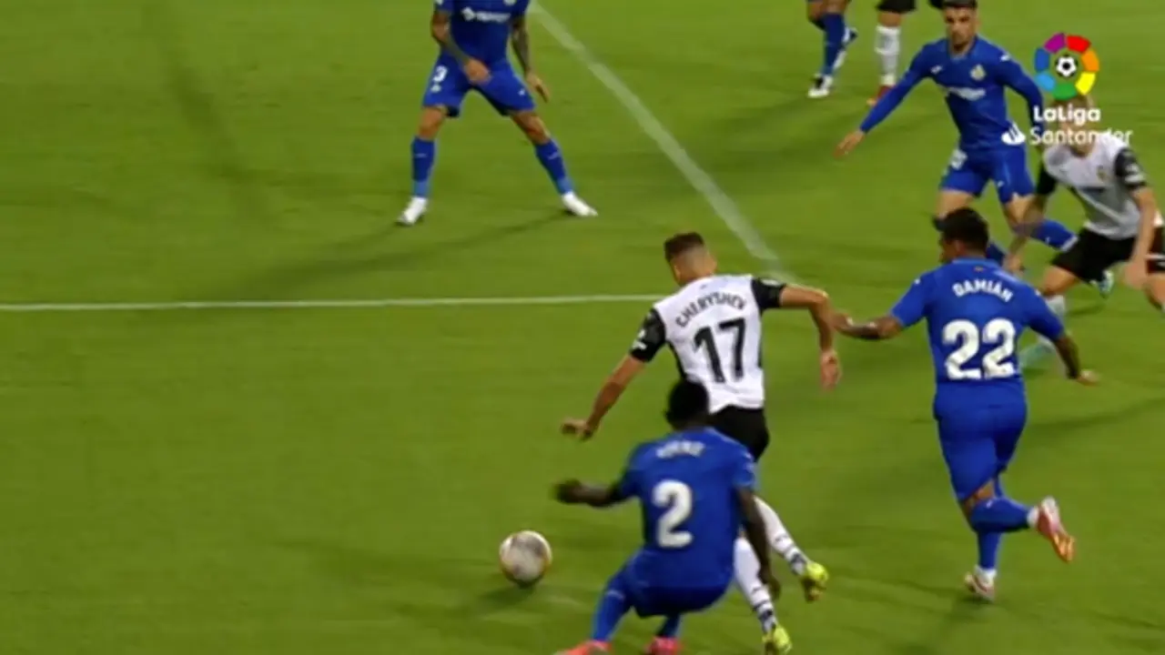 Momento del penalti.