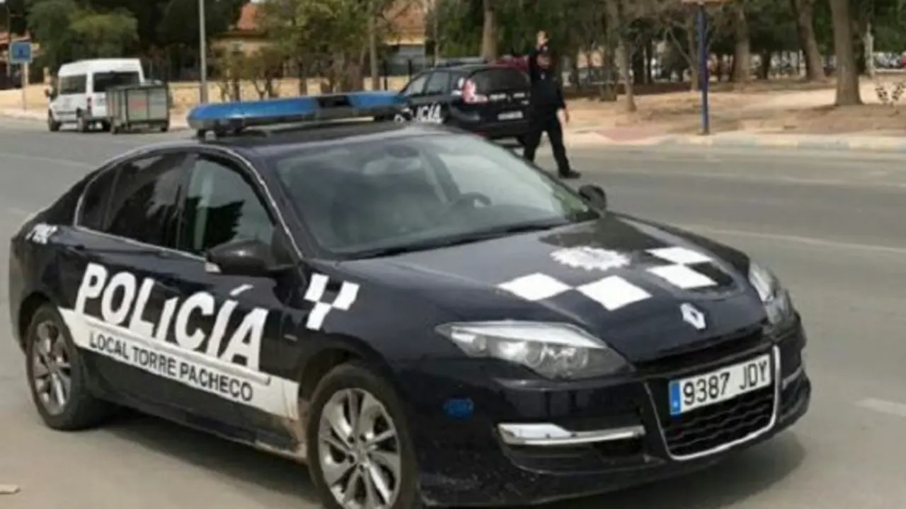 Polic&iacute;a Local de Torre Pacheco.