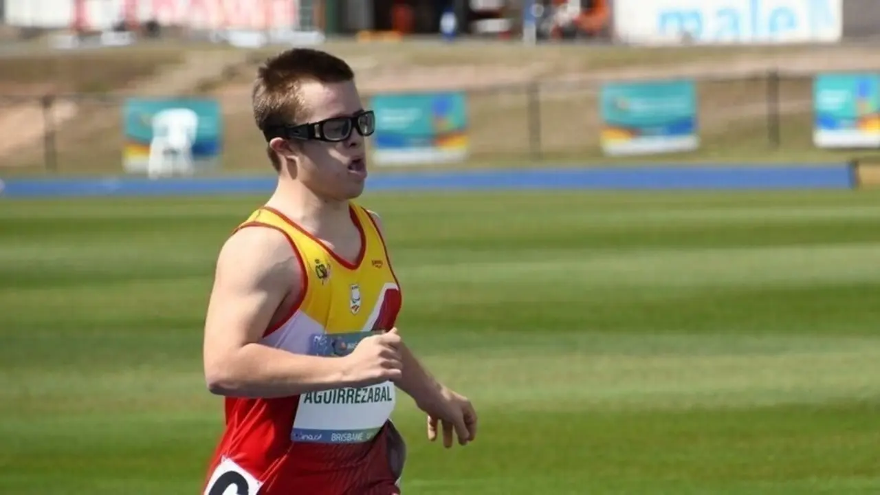 Mikel, atleta con s&iacute;ndrome de Down campe&oacute;n del mundo en 2019