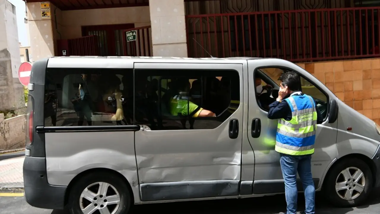 Furgoneta con menores marroqu&iacute;es a las puertas del juzgado