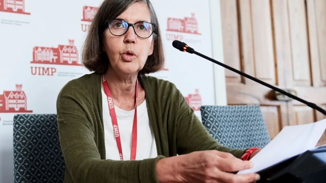 Mar&iacute;a Luz Mor&aacute;n, rectora de la UIMP, en rueda de prensa