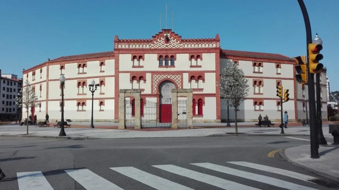 Archivo - Plaza de Toros de Gij&oacute;n, El Bibio.