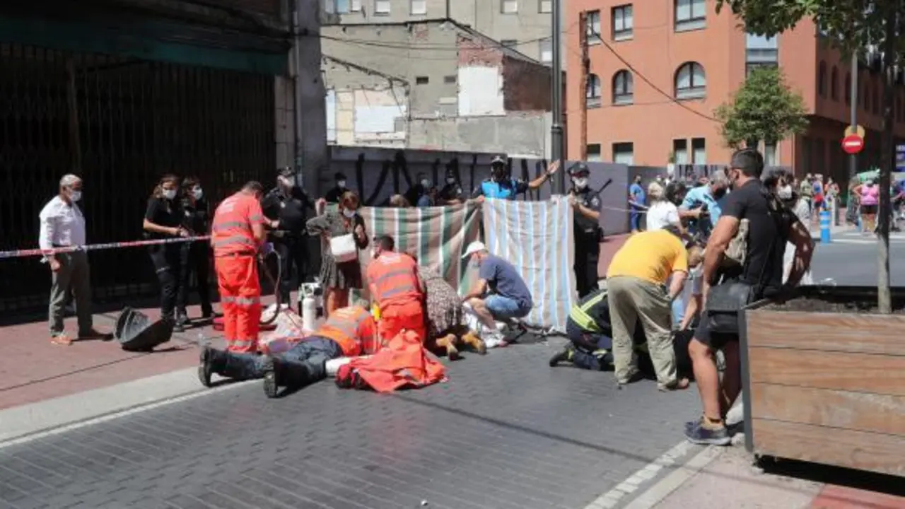 Muere una de las heridas de Ponferrada tras arrollar un coche una terraza de bar