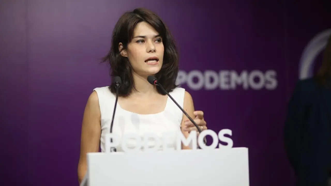Archivo - La exportavoz de Podemos en la Asamblea de Madrid Isa Serra interviene en una rueda de prensa