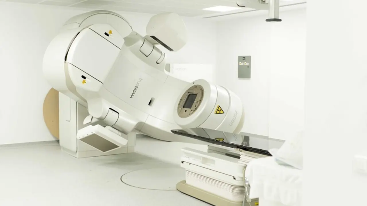 Archivo - Quir&oacute;nsalud Torrevieja adquiere un nuevo acelerador lineal para el tratamiento de todo tipo de c&aacute;nceres con radioterapia