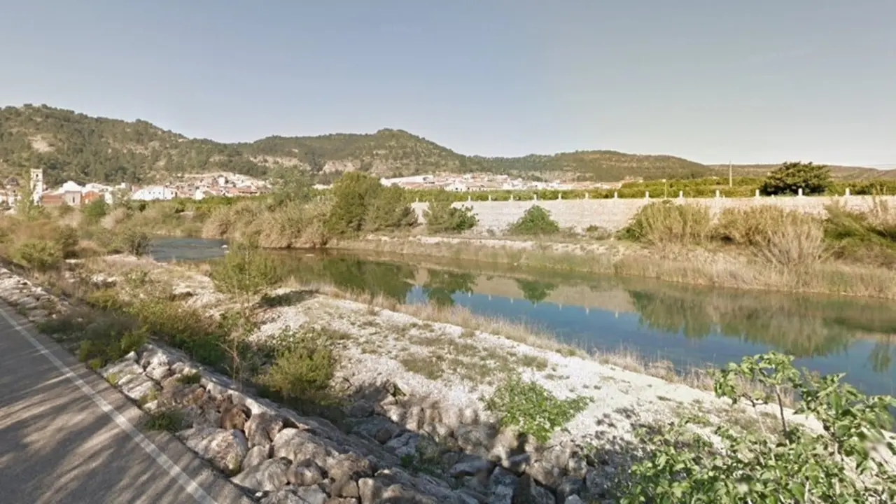 R&iacute;o J&uacute;car a su paso por Sumac&agrave;rcer (Valencia)