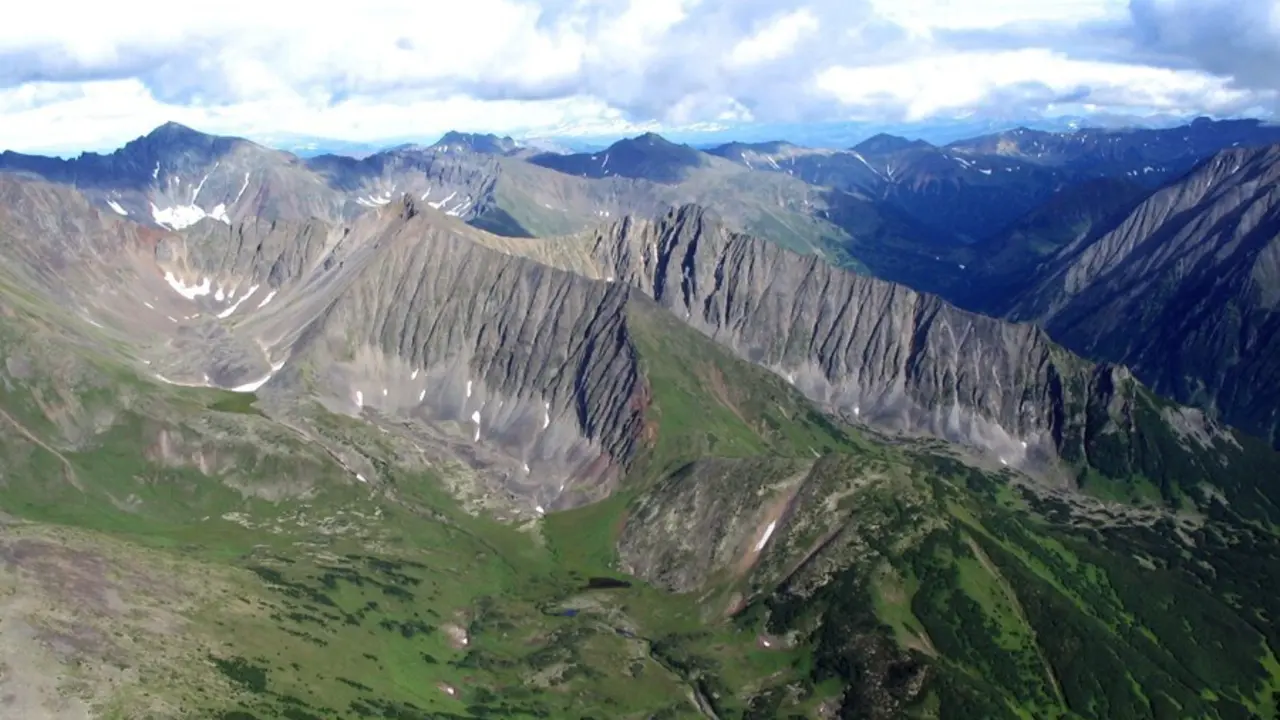Archivo - Los arcos volc&aacute;nicos continentales como este en Kamchatka, en Rusia, se erosionan r&aacute;pidamente, lo que impulsa la eliminaci&oacute;n de CO2 de la atm&oacute;sfera a lo largo del tiempo geol&oacute;gico