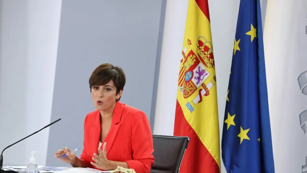 La ministra Portavoz, Isabel Rodr&iacute;guez, interviene en una rueda de prensa posterior al Consejo de Ministros