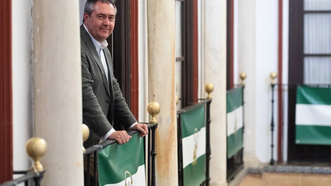El alcalde de Sevilla y secretario general del PSOE-A, Juan Espadas, en una entrevista concedida a Europa Press.