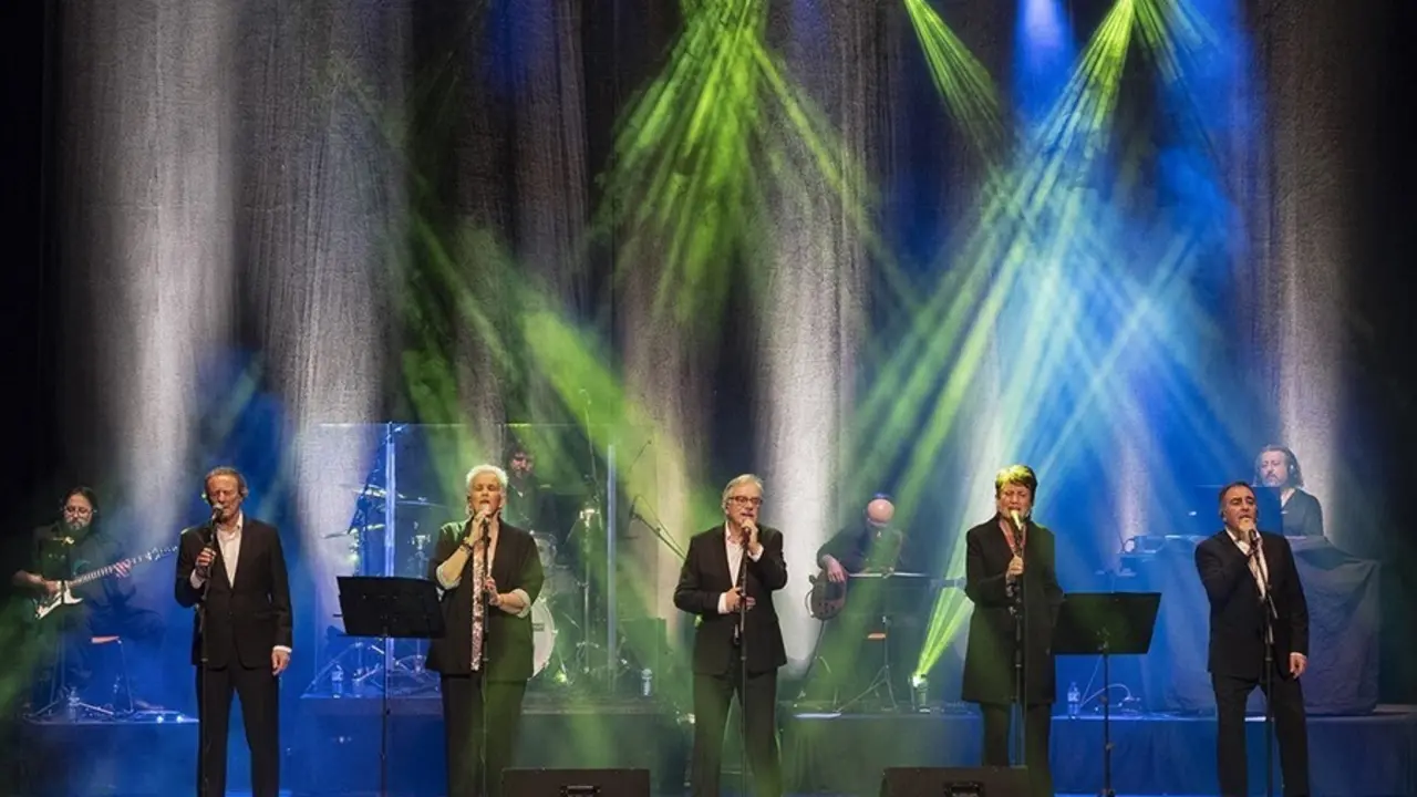 Mocedades en una actuaci&oacute;n