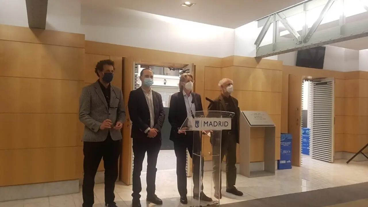 Archivo - Marta Higueras, junto a los concejales Jos&eacute; Manuel Calvo, Felipe llamas y Luis Cueto en el Ayuntamiento de Madrid