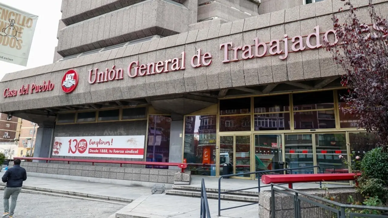 Archivo - Fachada de la sede de la Uni&oacute;n General de Trabajadores, el sindicato UGT en Avenida de Am&eacute;rica, 25, Madrid (Espa&ntilde;a), a 30 de noviembre de 2020.