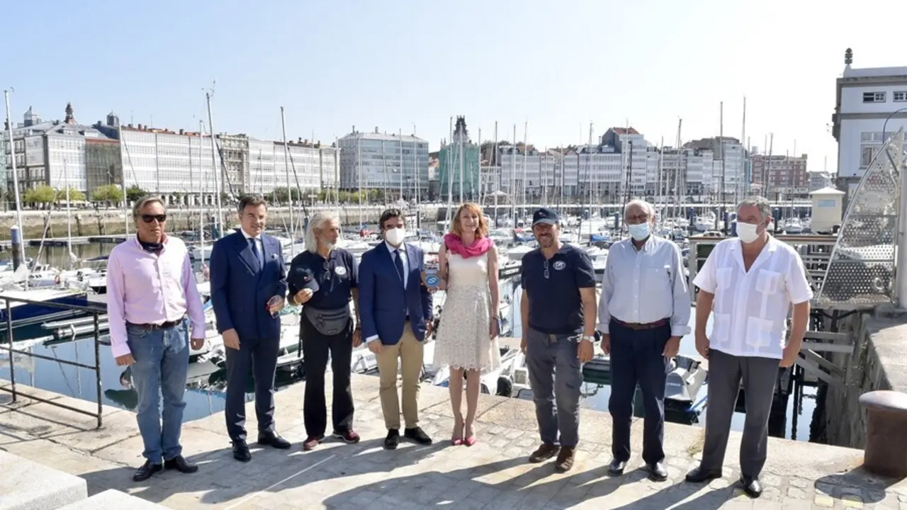 Presentaci&oacute;n de la traves&iacute;a del trimar&aacute;n ruso 'Russian Ocean Way'