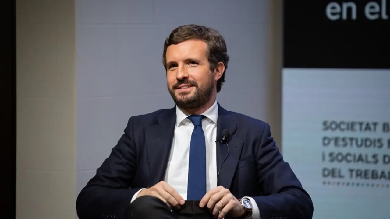Archivo - El l&iacute;der del PP, Pablo Casado, en el debate 'La lucha contra la desigualdad, factor b&aacute;sico del progreso econ&oacute;mico' de la Societat Barcelonina d'Estudis Econ&ograve;mics i Socials de Foment del Treball, en Barcelona a 15 de marzo de 2021.