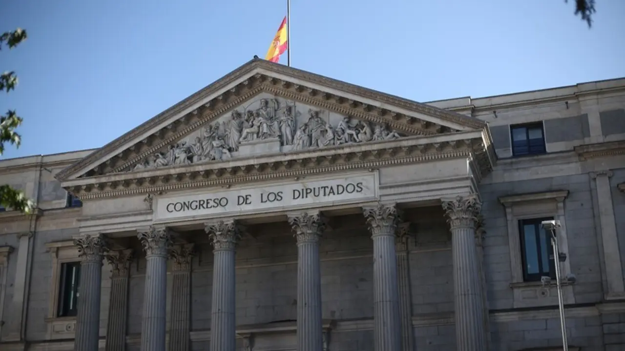 Archivo - Fachada del Congreso de los Diputados
