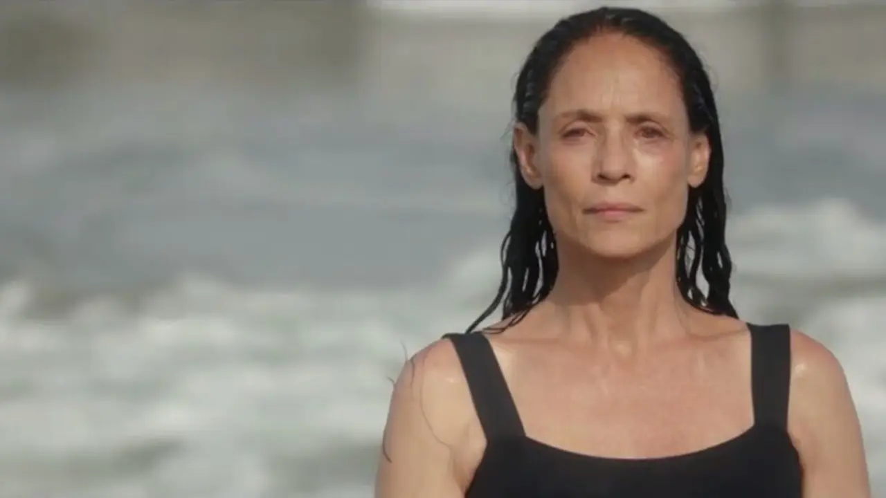 La actriz Soina Braga en la pel&iacute;cula 'Aquarius' de Kleber Mendon&ccedil;a Filho