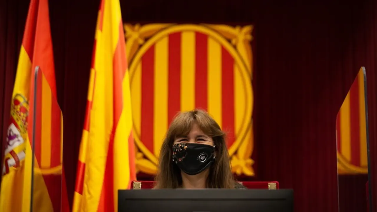 Archivo - La presidenta del Parlament, Laura Borr&agrave;s, interviene durante un pleno del Parlament. ARCHIVO.