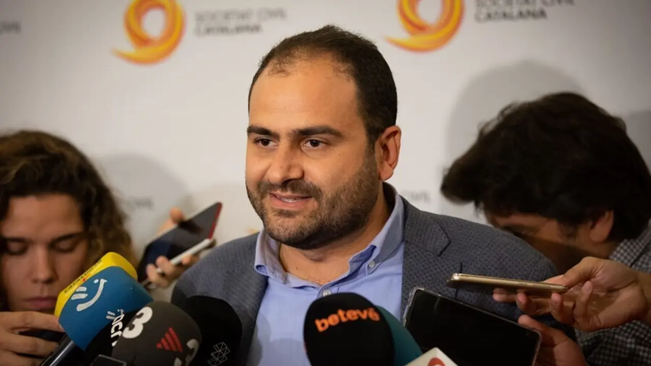 Archivo - Declaraciones de Fernando S&aacute;nchez Costa (presidente de SCC) antes de un acto de Societat Civil Catalana.