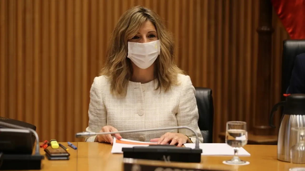 Archivo - La ministra de Trabajo, Yolanda D&iacute;az, en el Congreso.