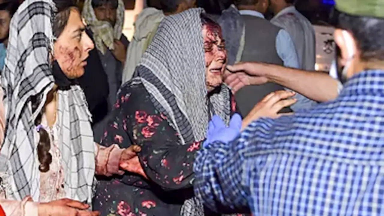 Terribles im&aacute;genes del atentado de Kabul.