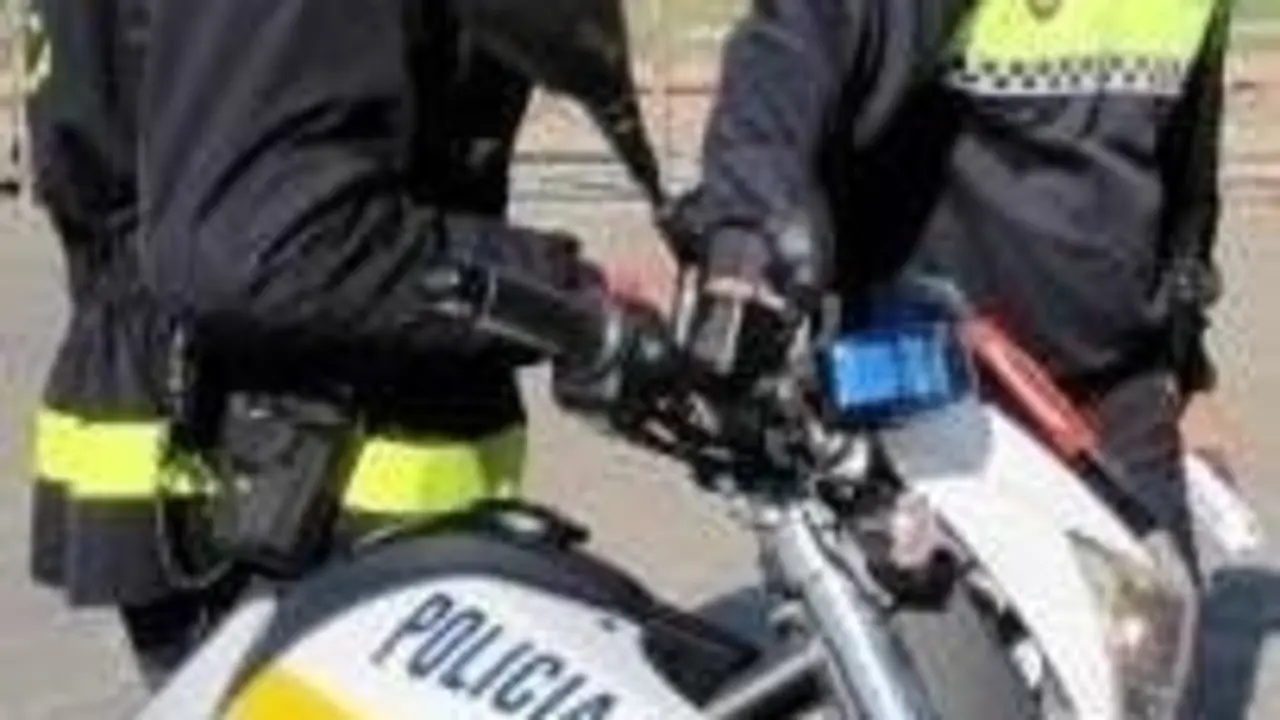 Archivo - Polic&iacute;a Local en La L&iacute;nea