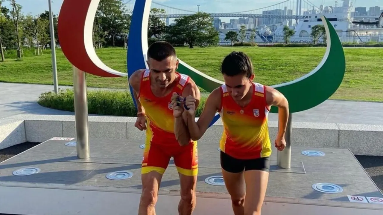Alba Garc&iacute;a Falag&aacute;n y su gu&iacute;a, en los Juegos Paral&iacute;mpicos de Tokio 2020