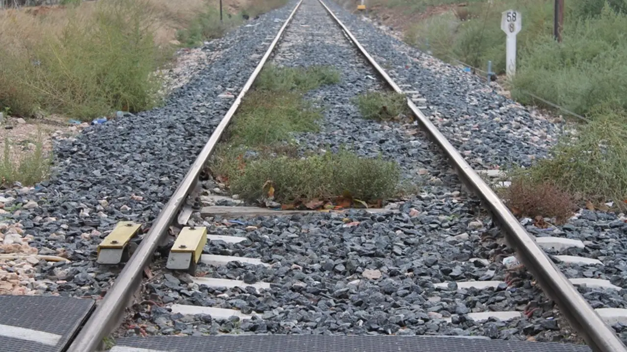 Archivo - V&Iacute;A DEL TREN, RENFE, TRENES