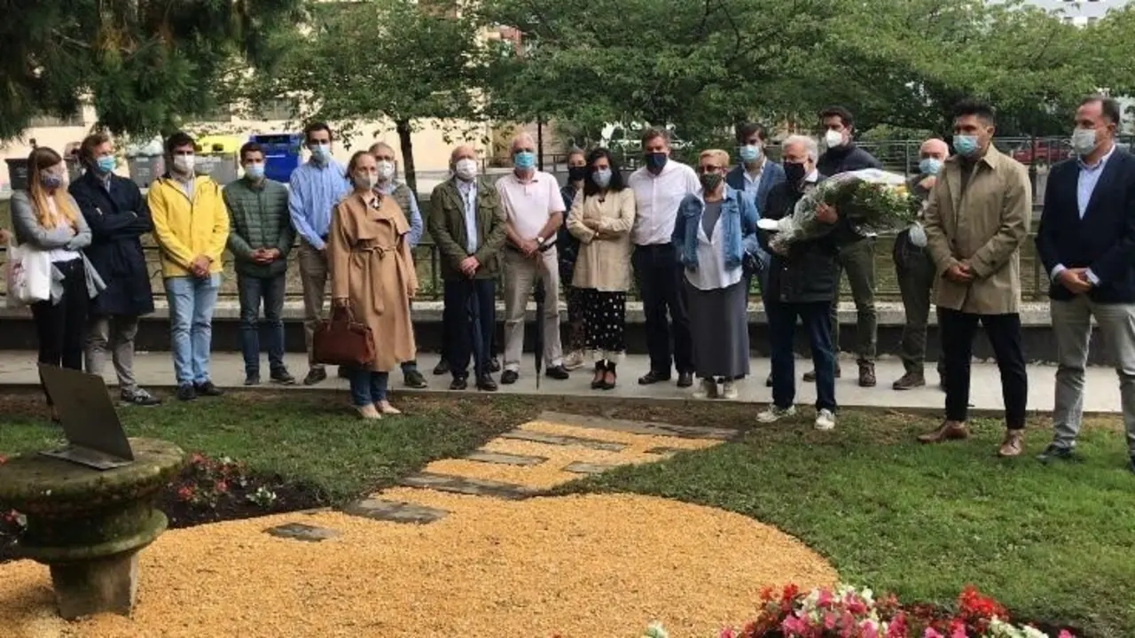Archivo - Homenaje el a&ntilde;o pasado a Manuel Indiano, concejal del PP en Zumarraga asesinado por ETA