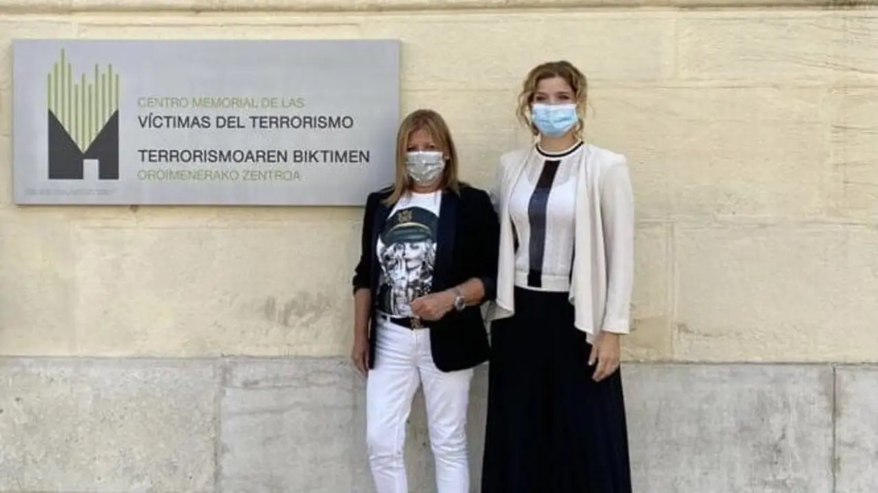 La Portavoz Del PSOE En La Asamblea De Madrid, Hana Jalloul, Durante Su Visita Al Museo Centro Memorial De Las V&iacute;ctimas Del Terrorismo De Vitoria-Gasteiz.