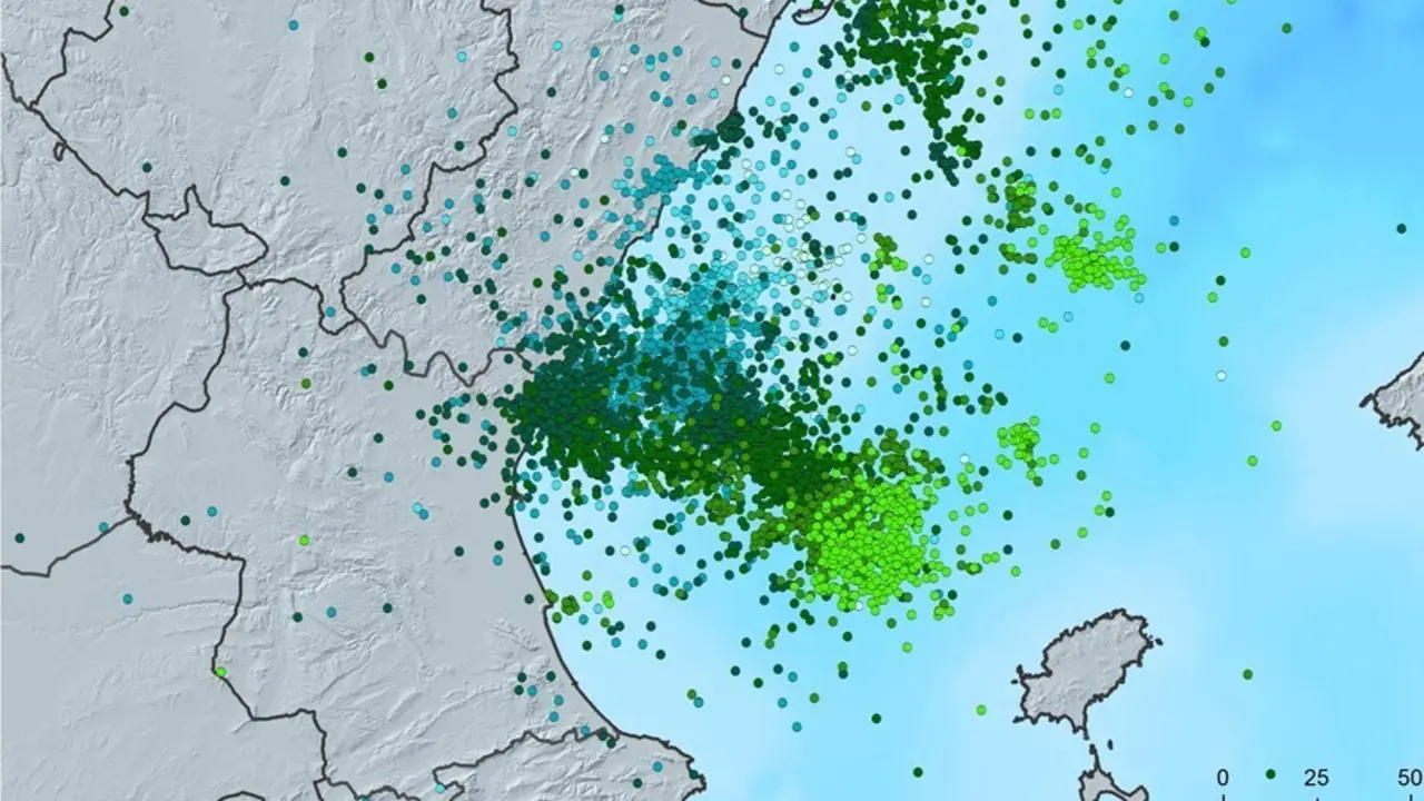 Mapa de los rayos registrados esta madrugada en el Camp de Morvedre